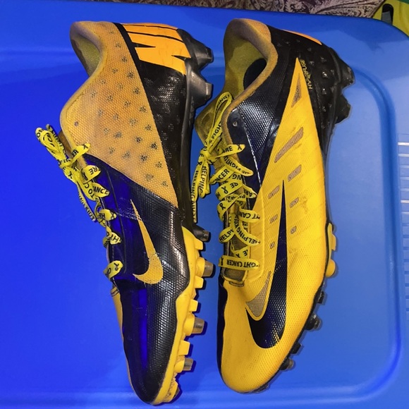 Nike Hyperfuse football cleats size 14 - Picture 3 of 8